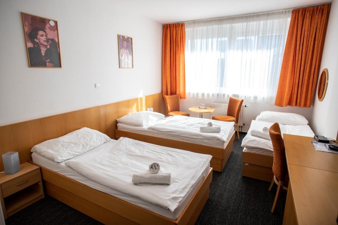 Hotel Puls Ostrawa Zewnętrze zdjęcie