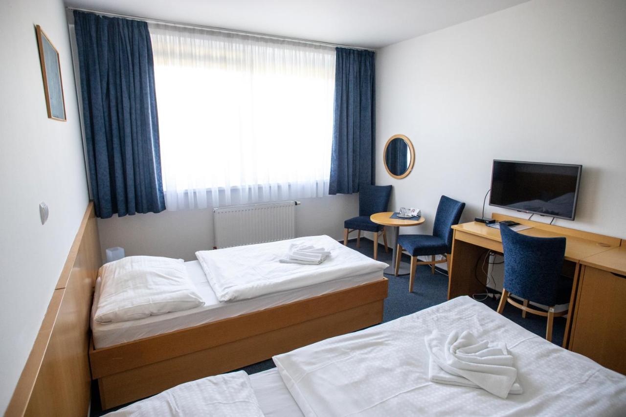 Hotel Puls Ostrawa Zewnętrze zdjęcie