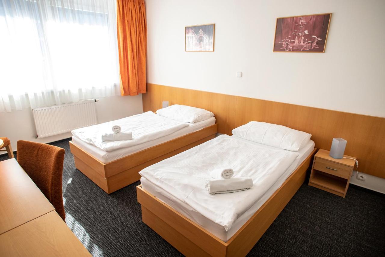 Hotel Puls Ostrawa Zewnętrze zdjęcie